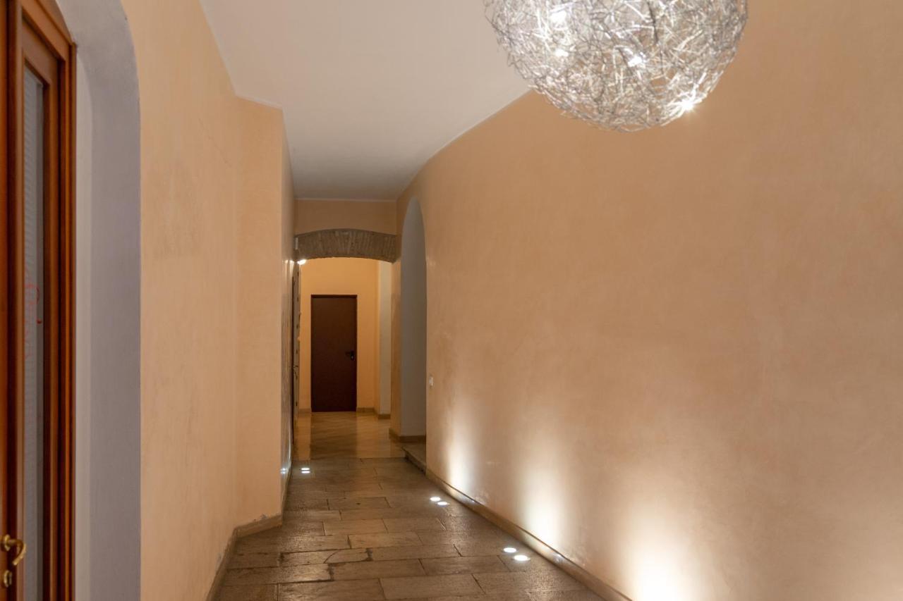 Casa Vacanze Penelope In Centro Storico Triëst Buitenkant foto